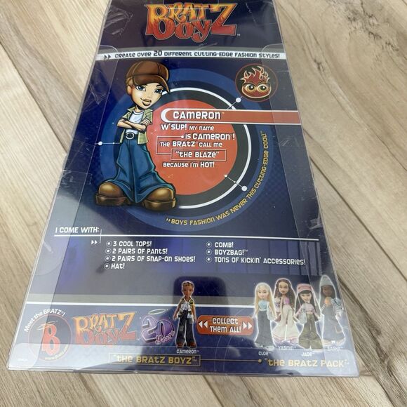 Bratz Boy Cameron Doll with Accessories 20 Yearz Anniversary Edition -NEW - Picture 2 of 2
